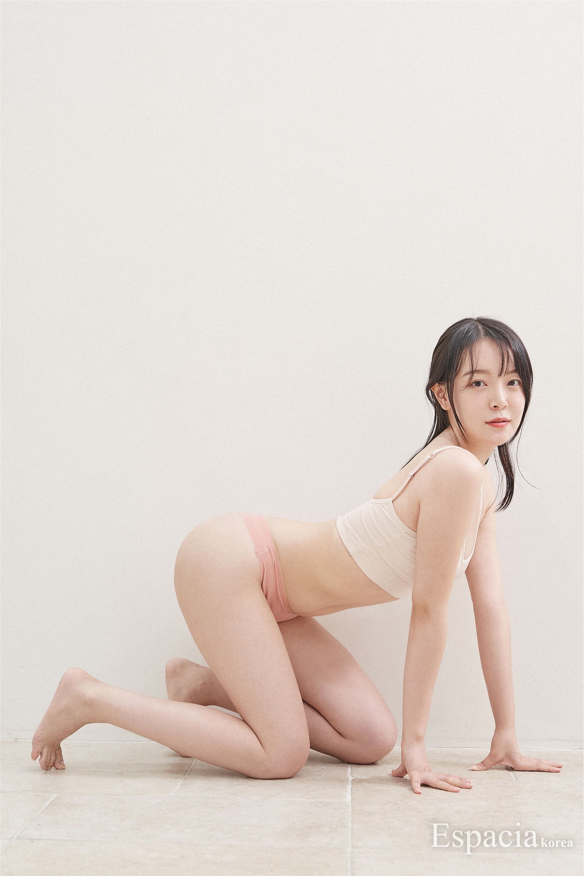 ESPACIAKOREA 014 ESP-005 - HYUNIE